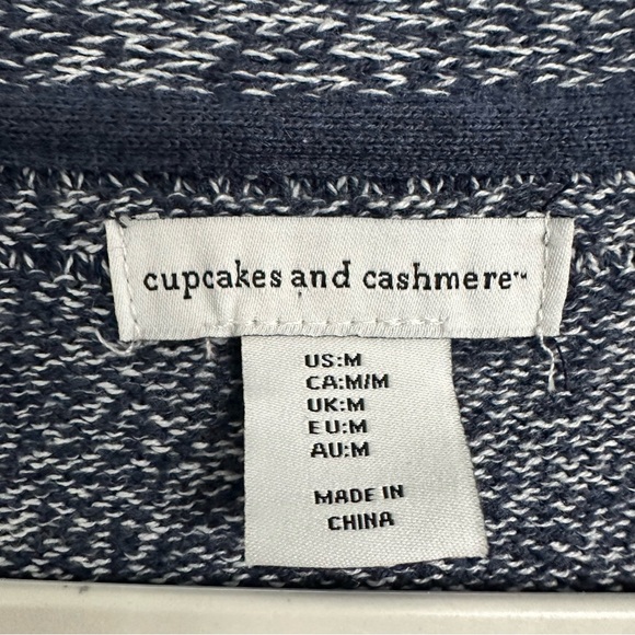 Cupcakes and Cashmere Chunky Cardigan Sweater - Picture 4 of 8